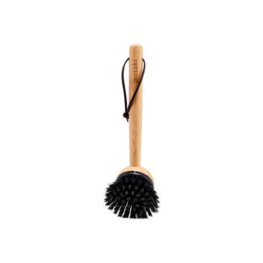 Cepillo para platos, Naturaleza